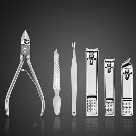 Nail Clippers Set Fingernail and Toenail Clipper Cutters, Manicure Pedicure Kit 18 Pieces Stainless Steel Professional Grooming Kits, Nail Care Tools with Luxurious Travel Case